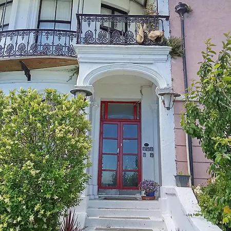 Sea View Flat Opposite Port With Parking Apartment Dover Exterior photo
