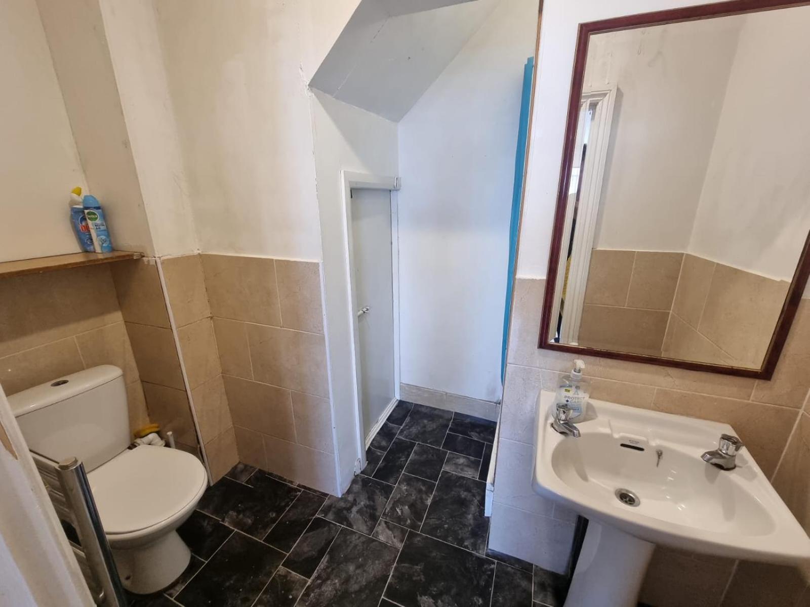 Sea View Flat Opposite Port With Parking Apartment Dover