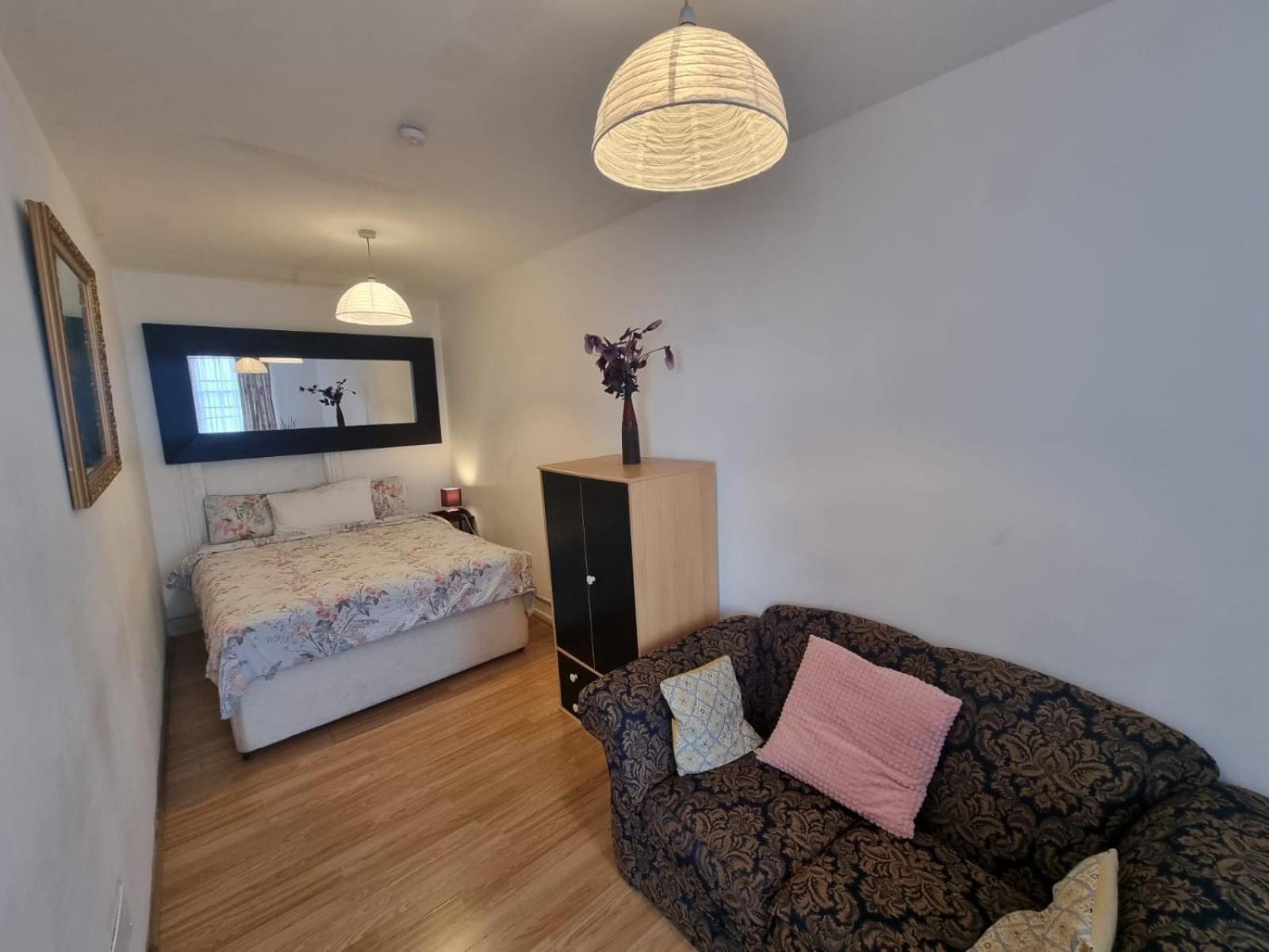 Apartment Sea View Flat Opposite Port With Parking Dover