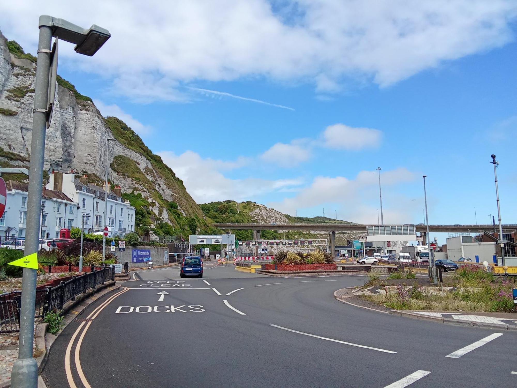 Sea View Flat Opposite Port With Parking Apartment Dover